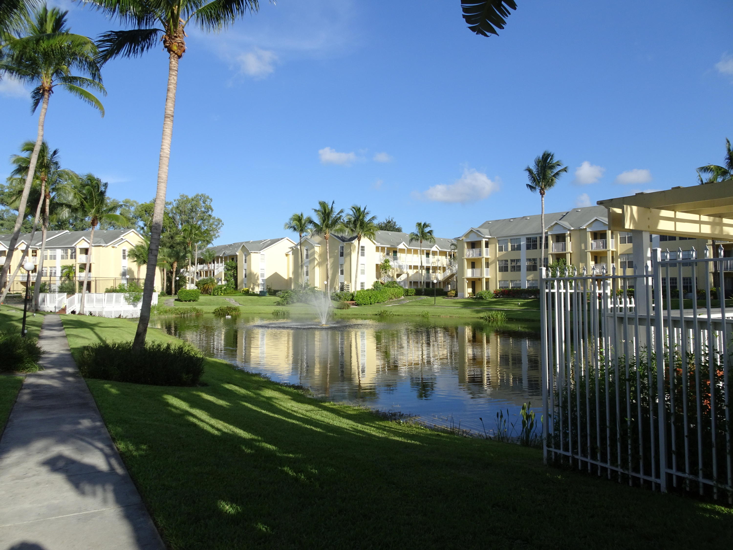 6331 La Costa Drive, Unit B Boca Raton, FL 33433 - Photo 16 of 19 DSC00247