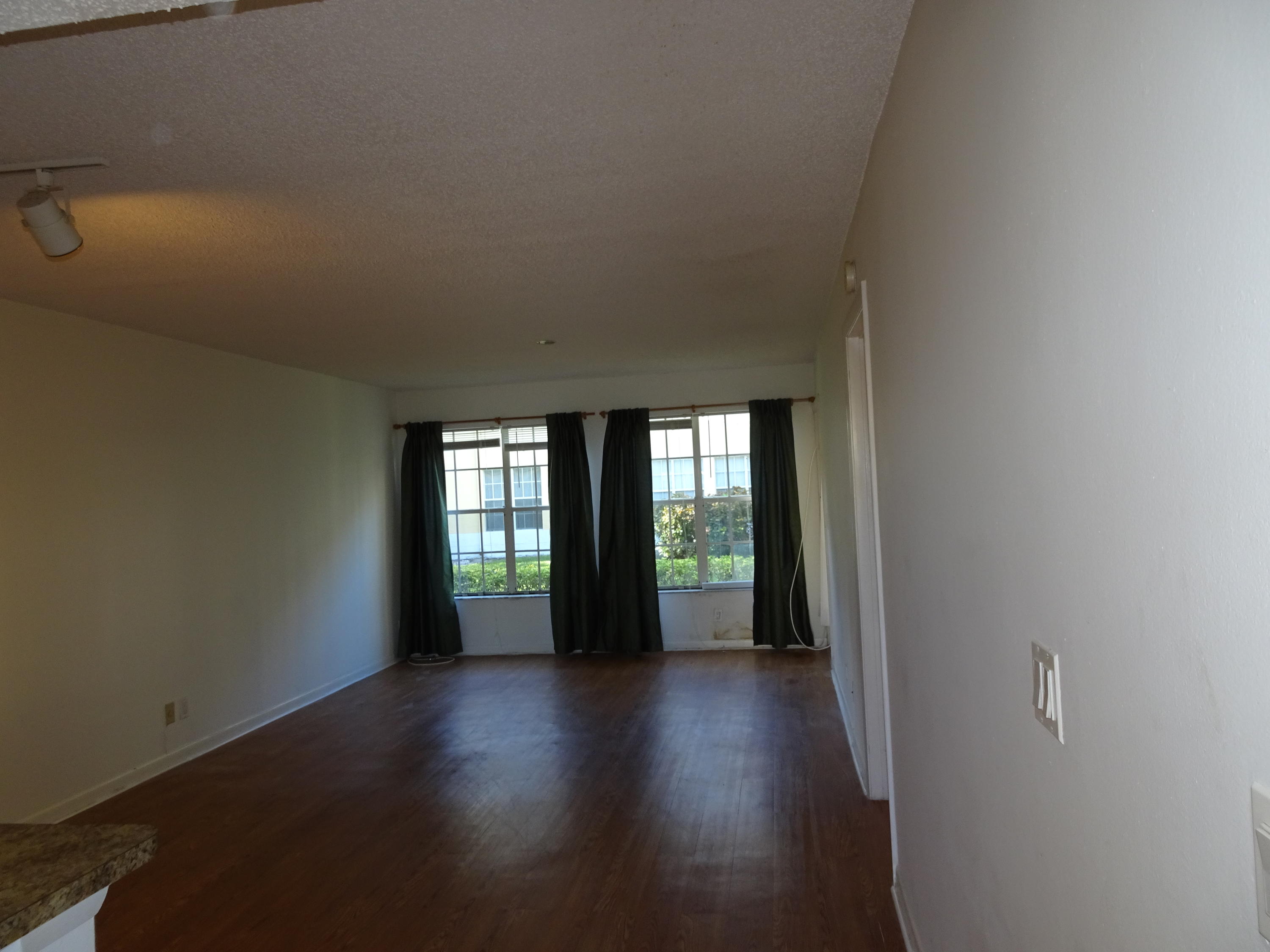 6331 La Costa Drive, Unit B Boca Raton, FL 33433 - Photo 4 of 19 DSC00229