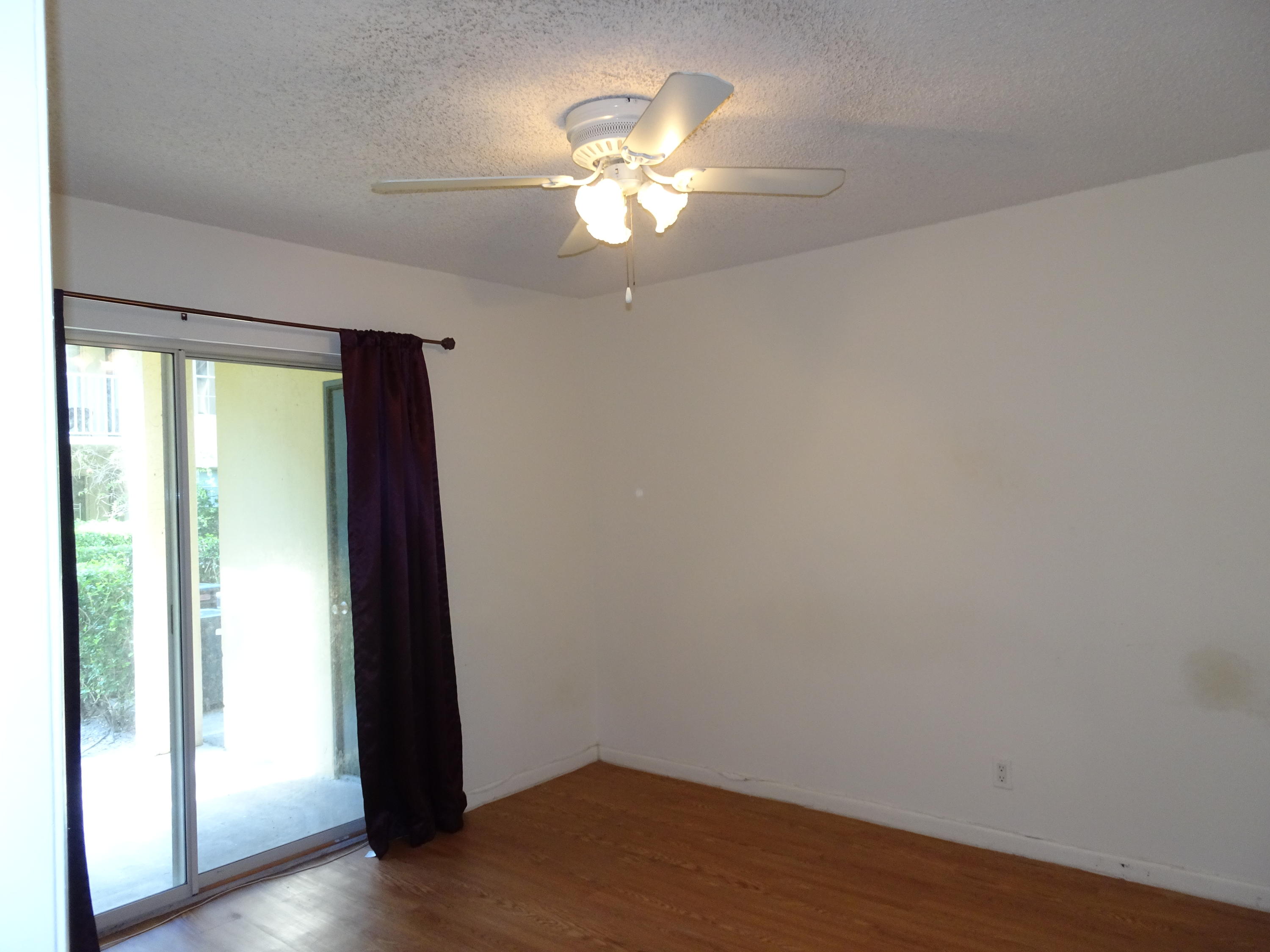 6331 La Costa Drive, Unit B Boca Raton, FL 33433 - Photo 9 of 19 DSC00235