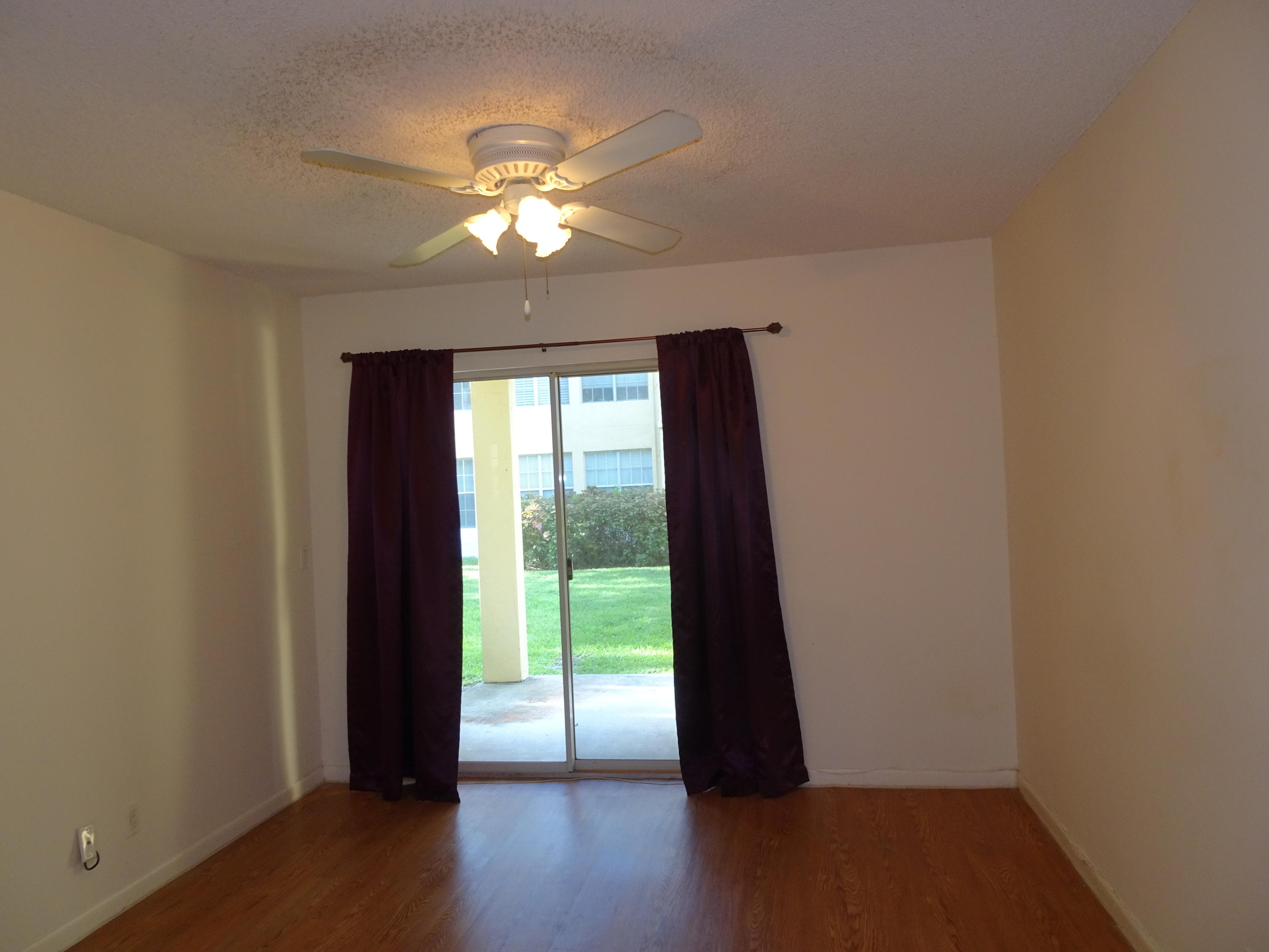 6331 La Costa Drive, Unit B Boca Raton, FL 33433 - Photo 10 of 19 DSC00236