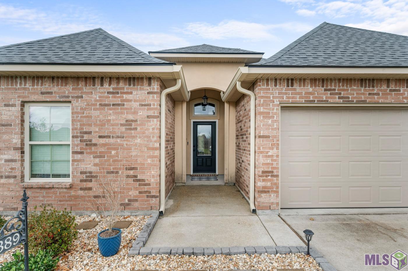 16389 Timberstone Drive Prairieville, LA 70769 - Photo 2 of 17