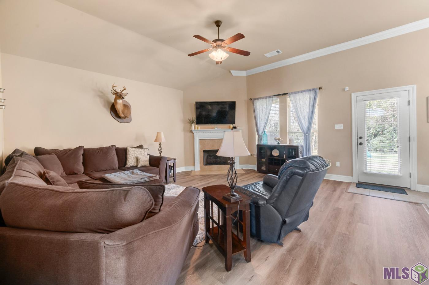 16389 Timberstone Drive Prairieville, LA 70769 - Photo 4 of 17