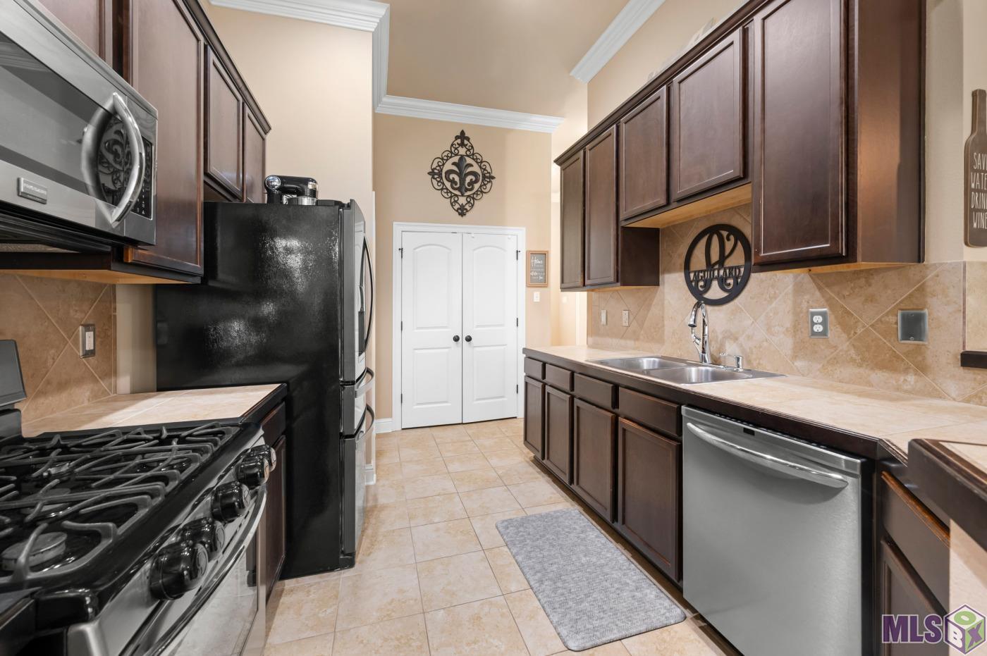 16389 Timberstone Drive Prairieville, LA 70769 - Photo 7 of 17