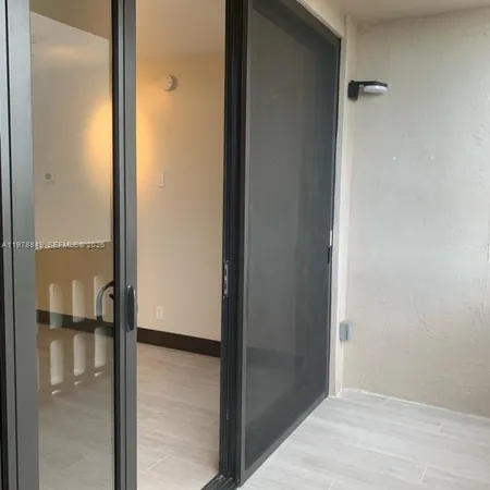 $3,000 | 90 Edgewater Drive, Unit 606, Coral Gables, FL 33133