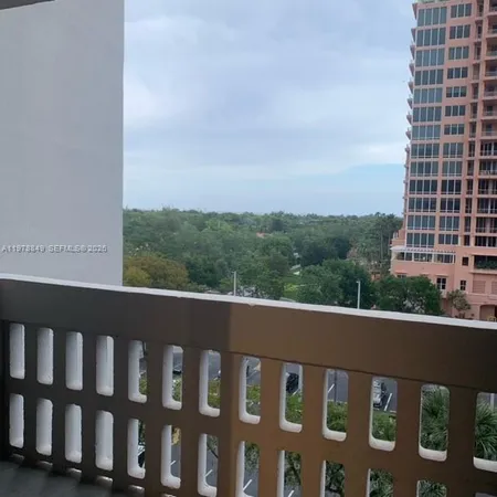 $3,000 | 90 Edgewater Drive, Unit 606, Coral Gables, FL 33133