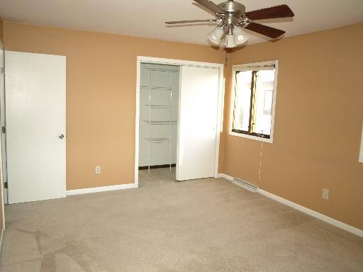 228 East Woodlawn Road, Unit 23 New Lenox, IL 60451 - Photo 10 of 12