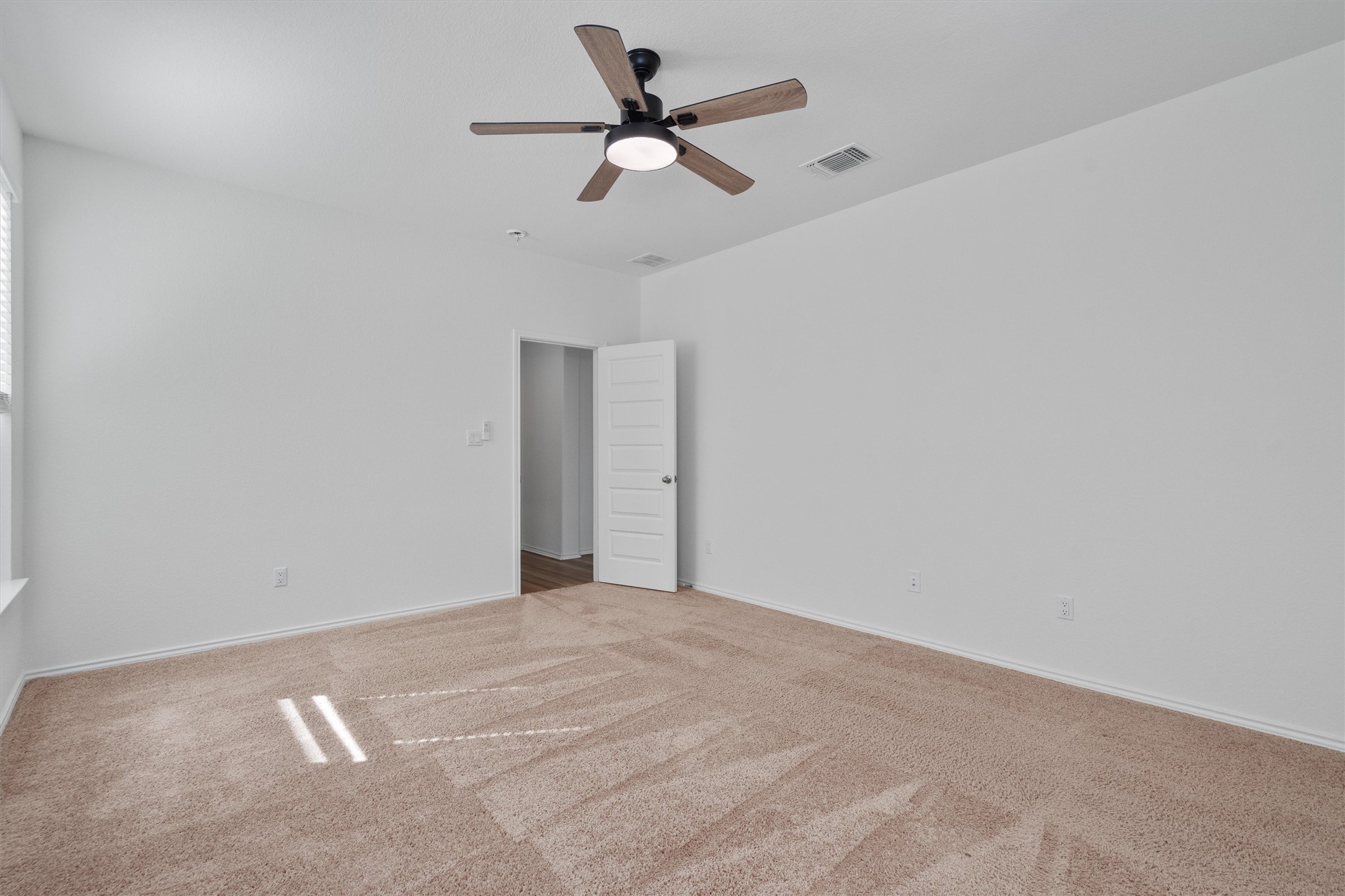 1032 Santiam Street Georgetown, TX 78626 - Photo 21 of 40