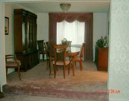 135 Herbst Road Coraopolis, PA 15108 - Photo 3 of 8 Dining Room.