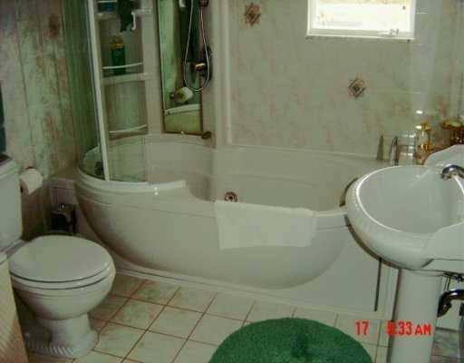 135 Herbst Road Coraopolis, PA 15108 - Photo 8 of 8 Master Bath/Spa.