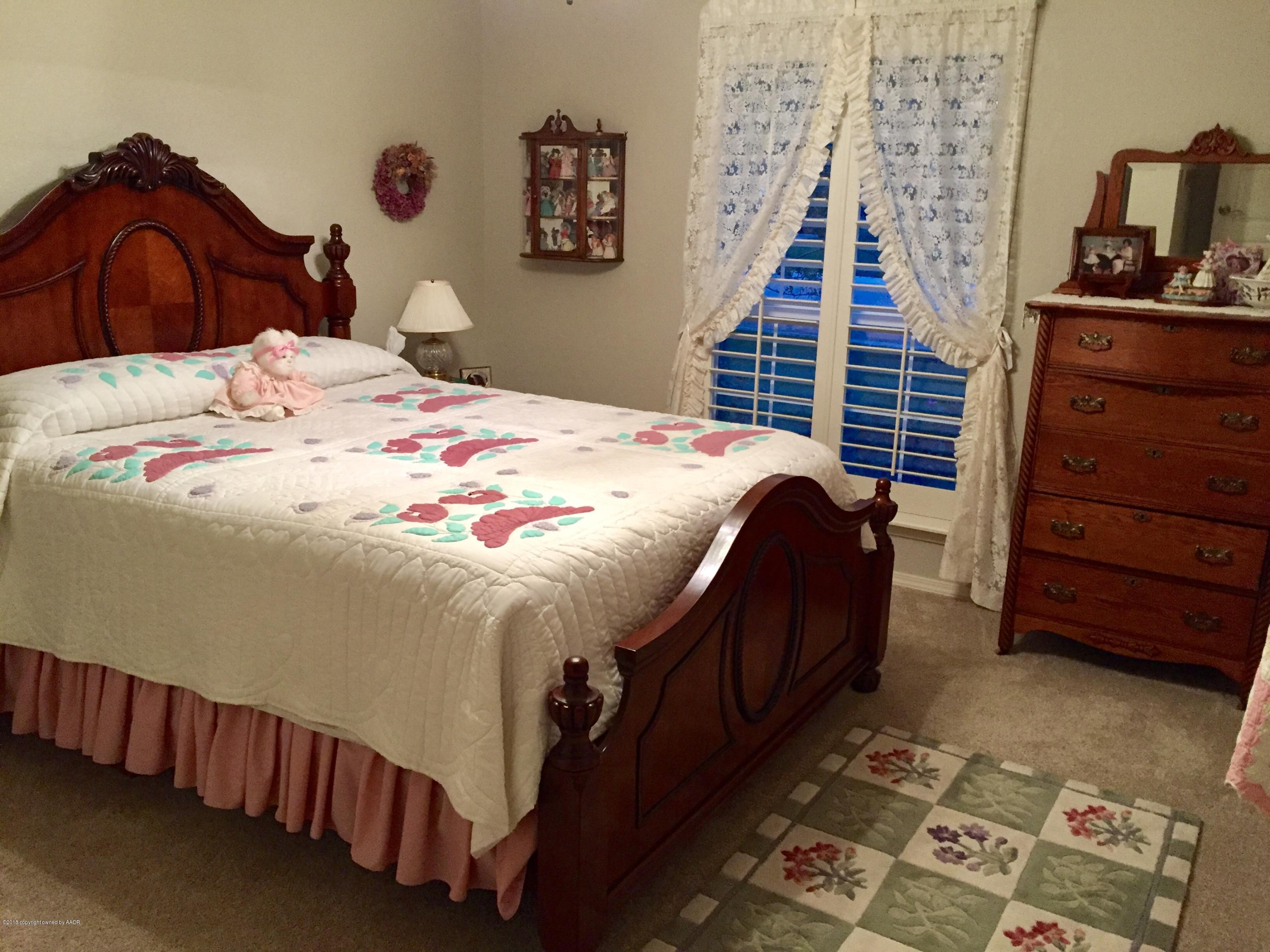 5003 Wesley Road Amarillo, TX 79119 - Photo 20 of 26 3rd bedroom