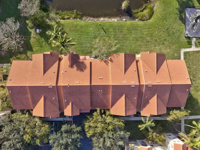 $1,900 | 4101 San Marino Boulevard, Unit 303, West Palm Beach, FL 33409