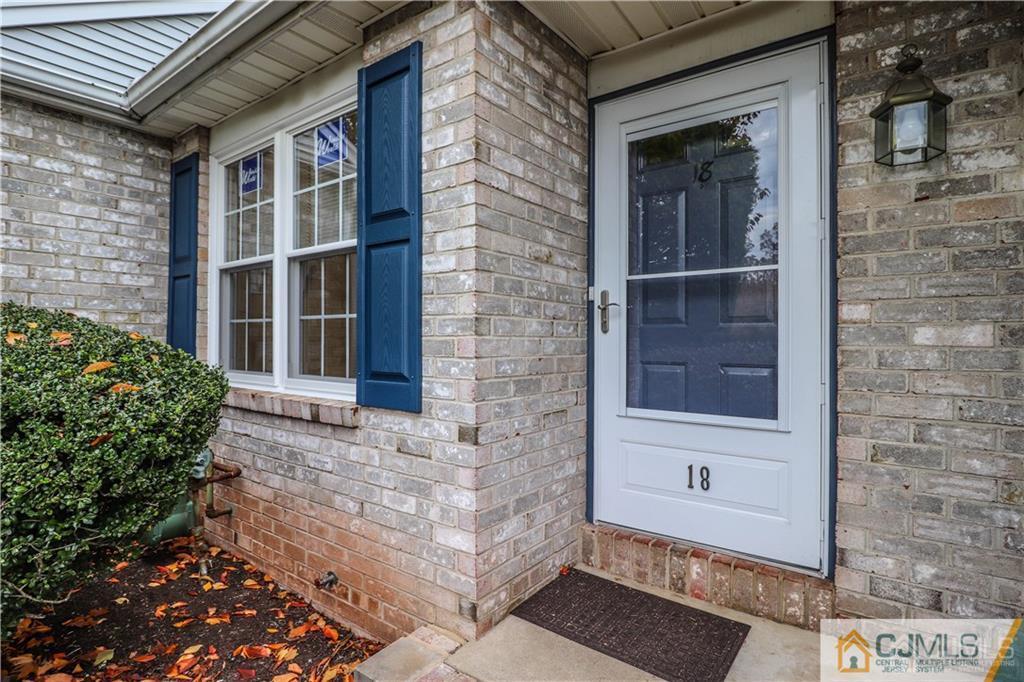 18 Snowflake Lane Edison, NJ 08820 - Photo 2 of 36