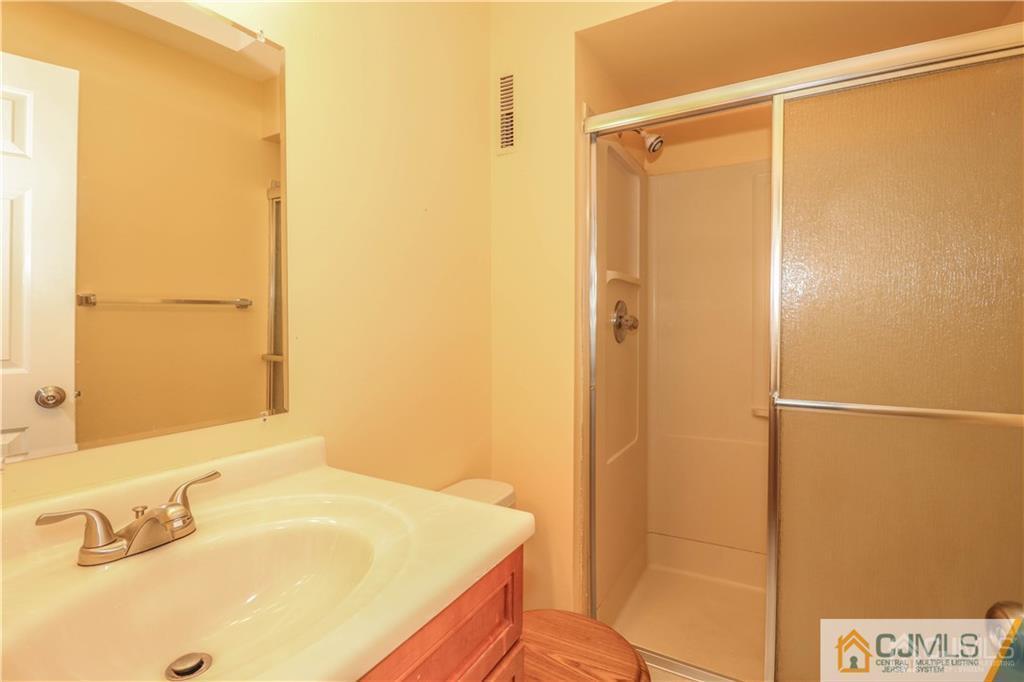 18 Snowflake Lane Edison, NJ 08820 - Photo 30 of 36