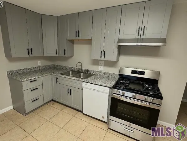 $1,250 | 11639 Auburn Drive, Baton Rouge, LA 70816