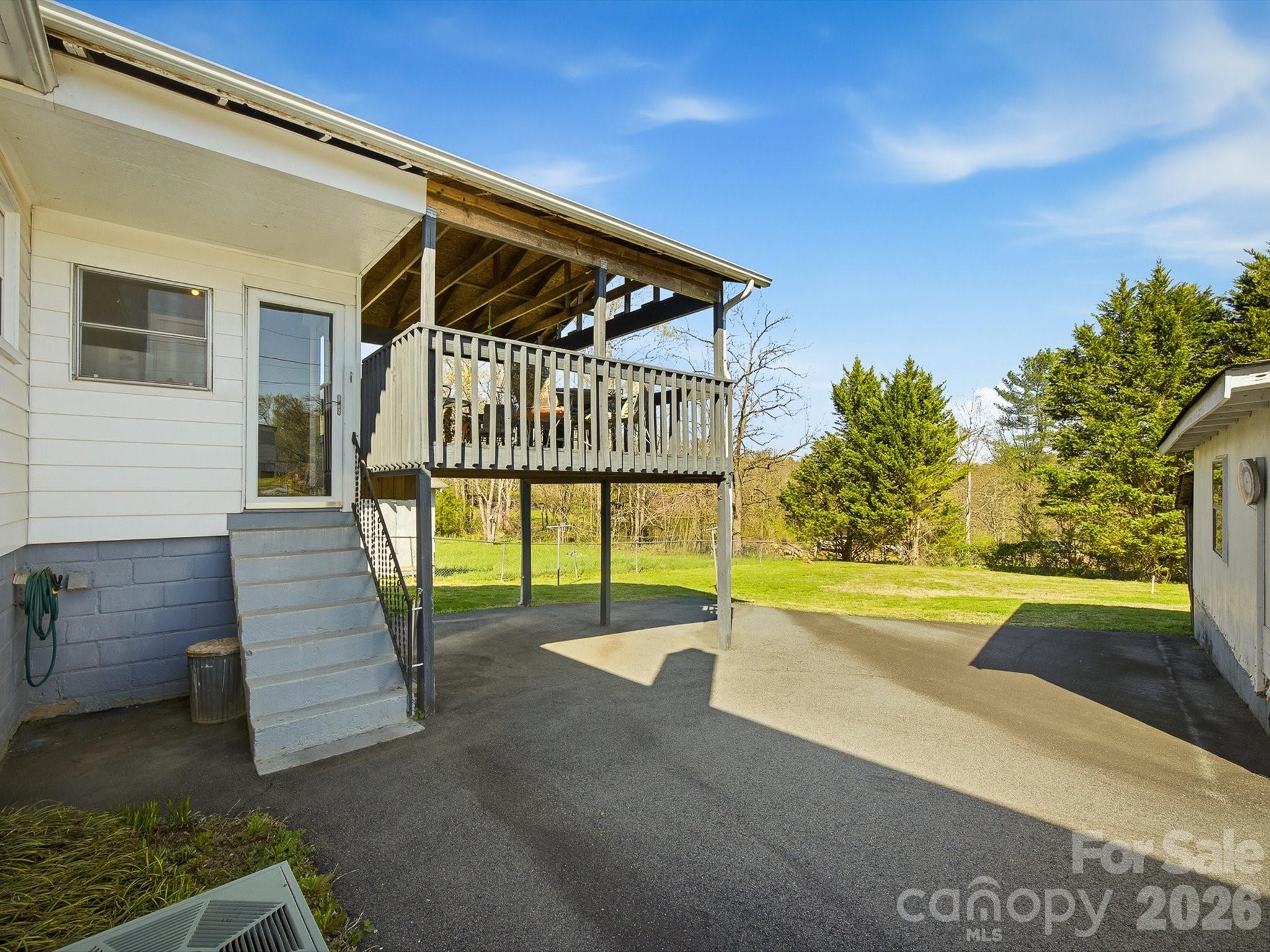 3560 Hartland Road Morganton, NC 28655 - Photo 6 of 27 a view of a house with a park