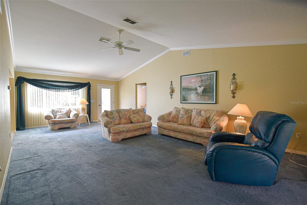 9033 Southeast 135th Loop Summerfield, FL 34491 - Photo 26 of 83