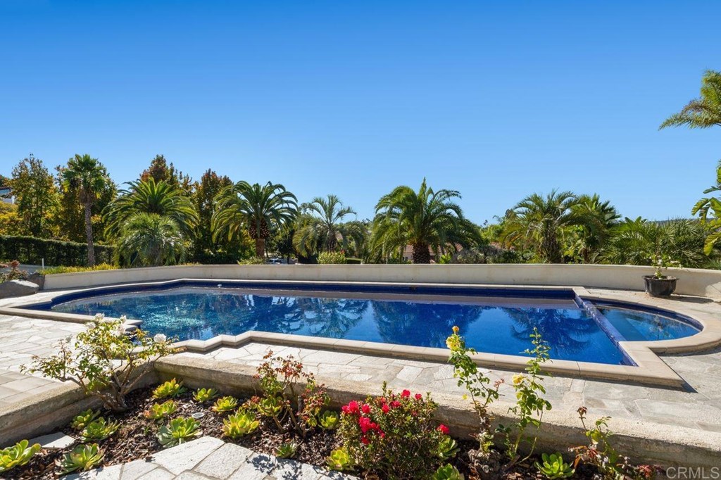 17329 Circa Oriente Rancho Santa Fe, CA 92067 - Photo 23 of 39