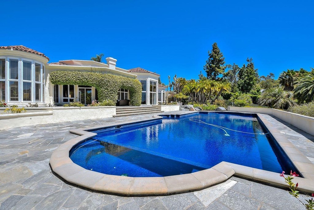 17329 Circa Oriente Rancho Santa Fe, CA 92067 - Photo 25 of 39