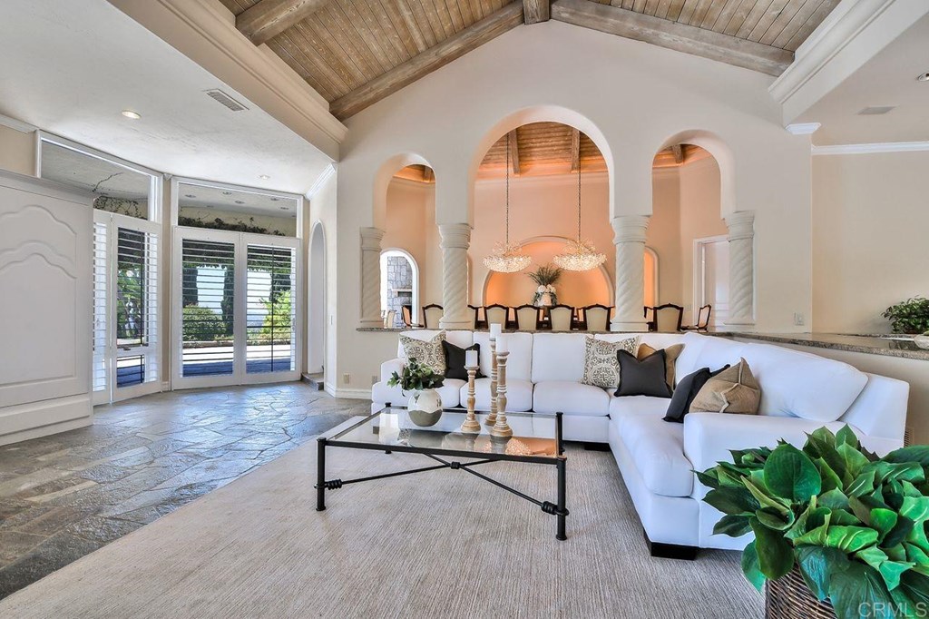 17329 Circa Oriente Rancho Santa Fe, CA 92067 - Photo 7 of 39