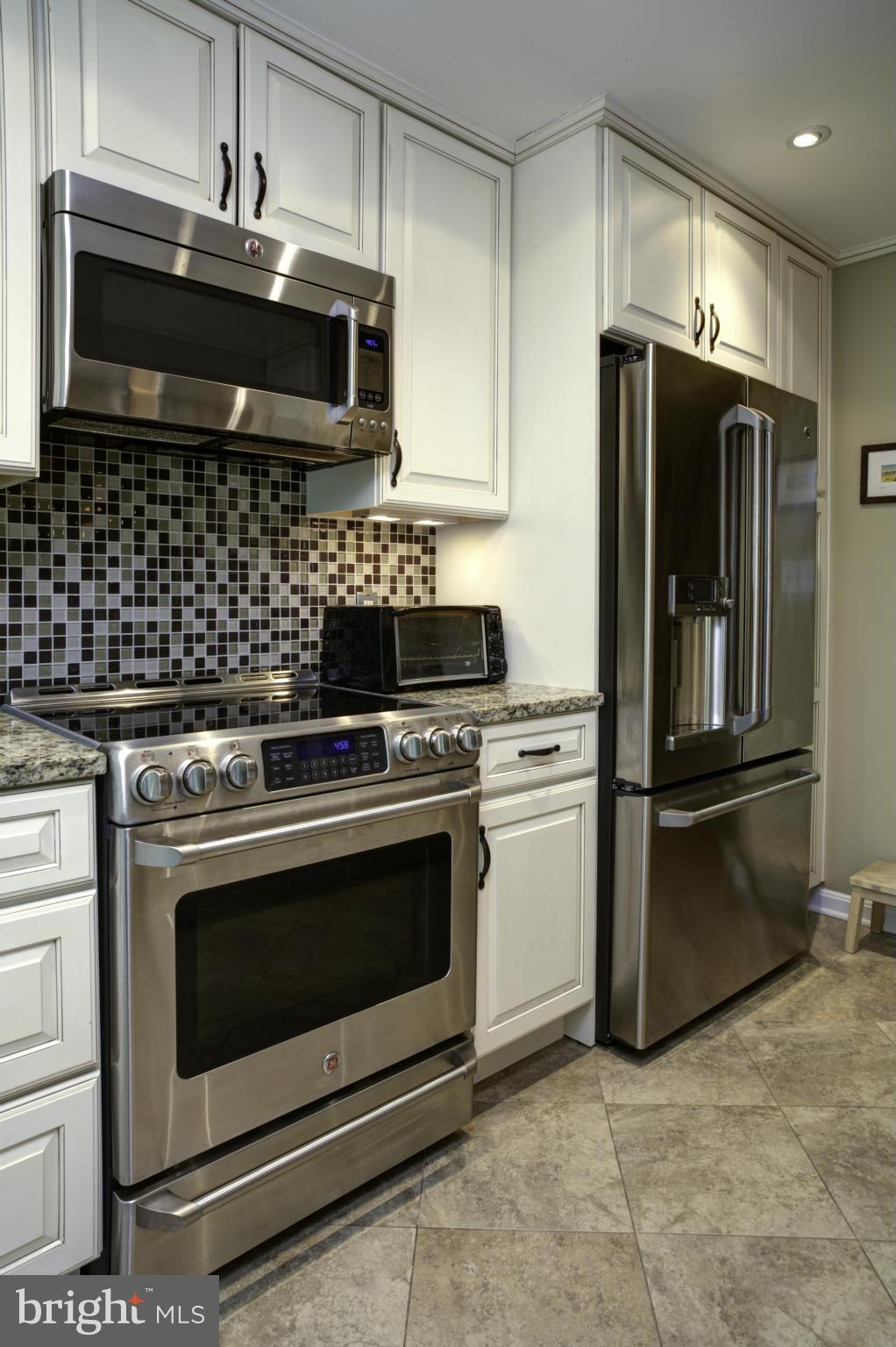 6803 Baron Road McLean, VA 22101 - Photo 8 of 30 Kitchen