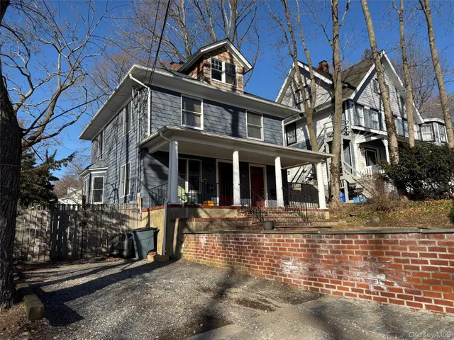 $2,600 | 15 Highland Avenue, Northport, NY 11768