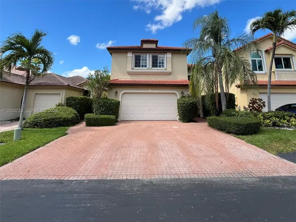 $785,000 | 11343 Northwest 53rd Lane, Doral, FL 33178