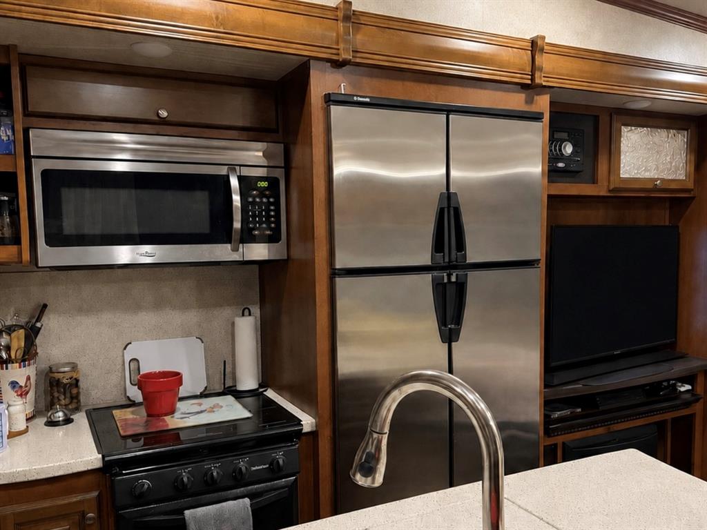 219 Rising Star Quitman, TX 75783 - Photo 11 of 34 Gallery Image 11