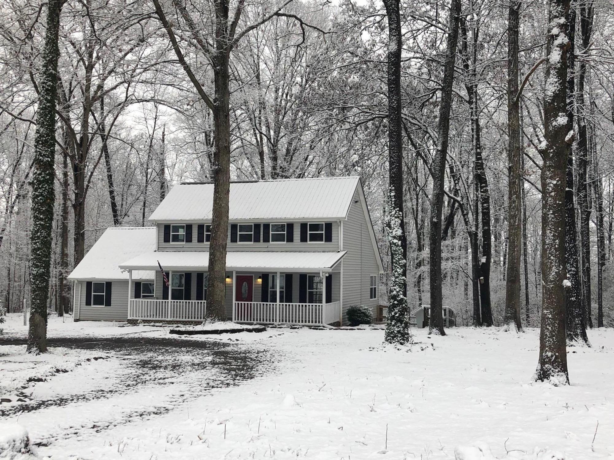 565 Liberality Road Madisonville, TN 37354 - Photo 2 of 29 Snow pic 1