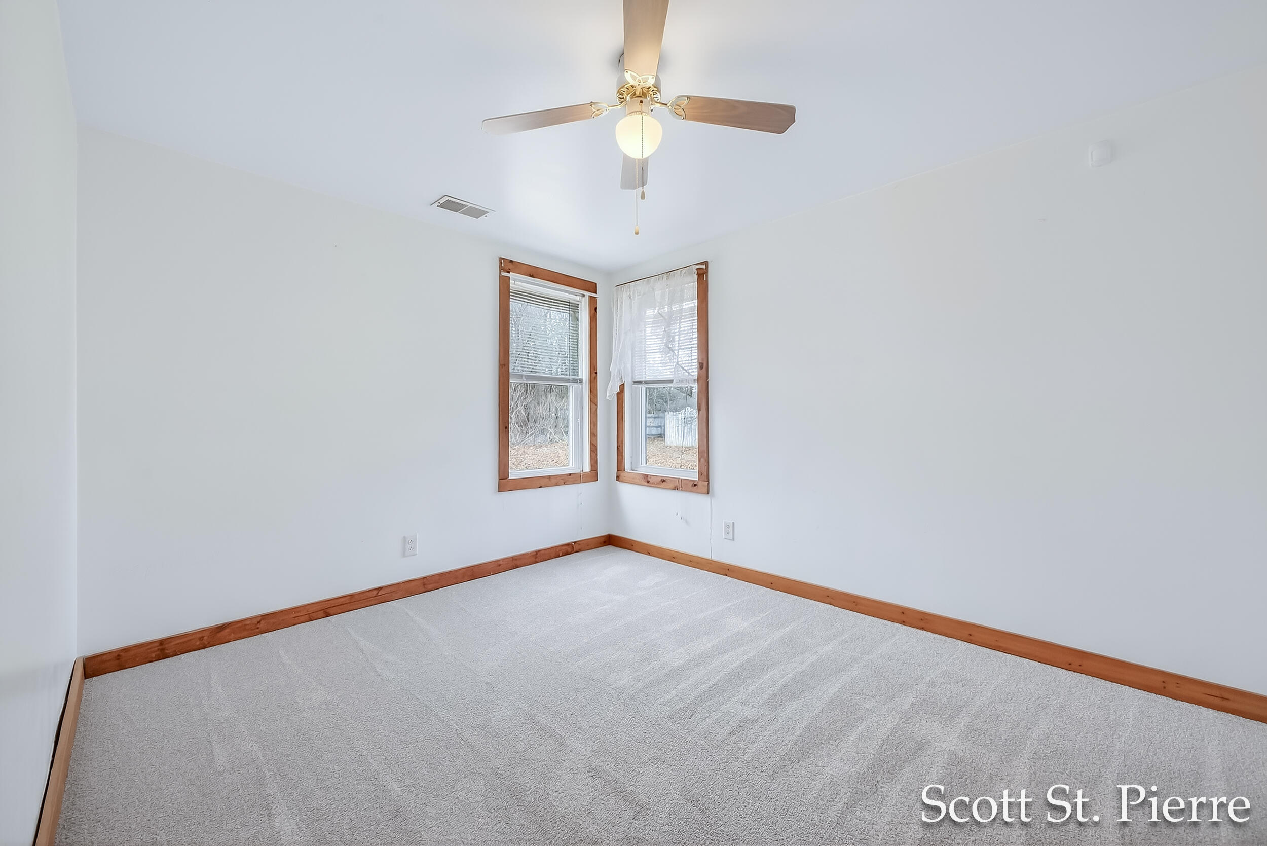 1497 Riblet Street Muskegon, MI 49445 - Photo 12 of 38 Bedroom