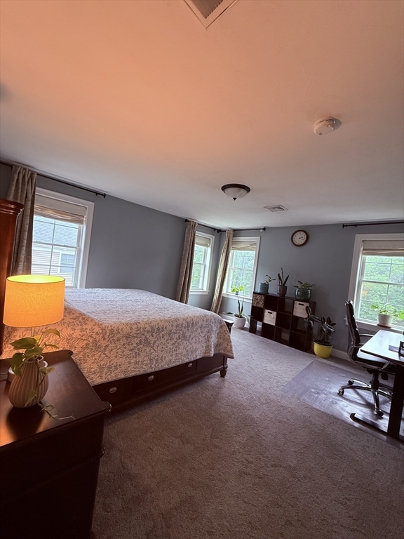 140 Red Fox Run Wrentham, MA 02093 - Photo 23 of 38