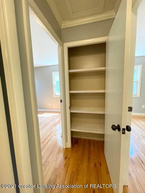 2121 Riverside Court Lansing, MI 48906 - Photo 16 of 34 Hallway Closet