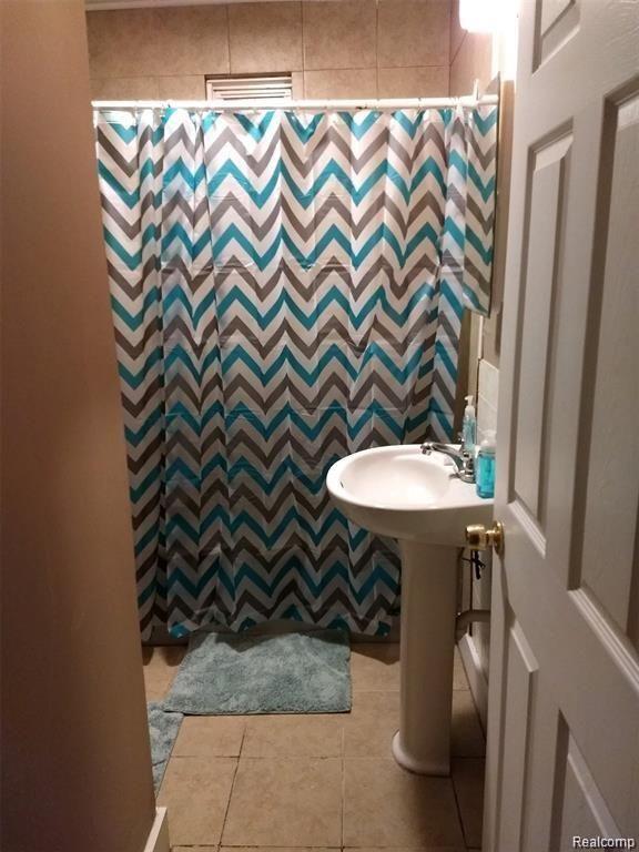 8245 West Point Street Taylor, MI 48180 - Photo 6 of 16