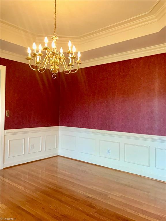 7560 Bullard Road Clemmons, NC 27012 - Photo 17 of 25 What a beautiful Dining Room with tray Ceiling!