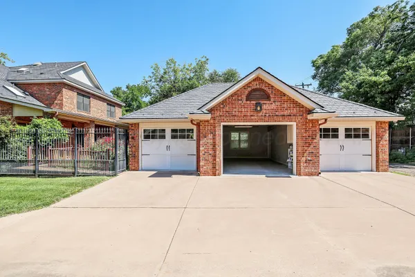 $1,095,000 | 2223 South Ong Street, Amarillo, TX 79109