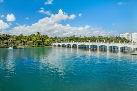 $6,899,000 | 9064 Bay Drive, Surfside, FL 33154