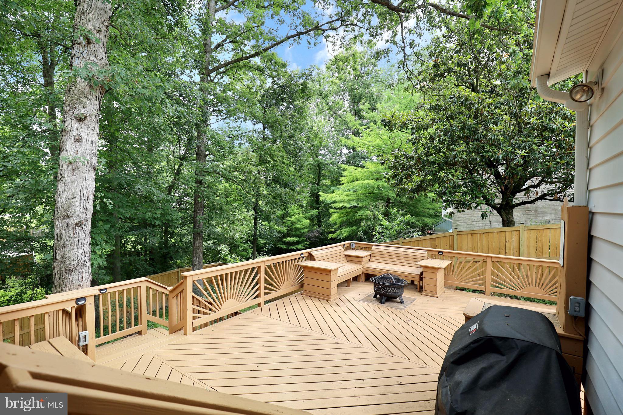 6805 Houndmaster Road Springfield, VA 22152 - Photo 44 of 52 Lower Level Deck