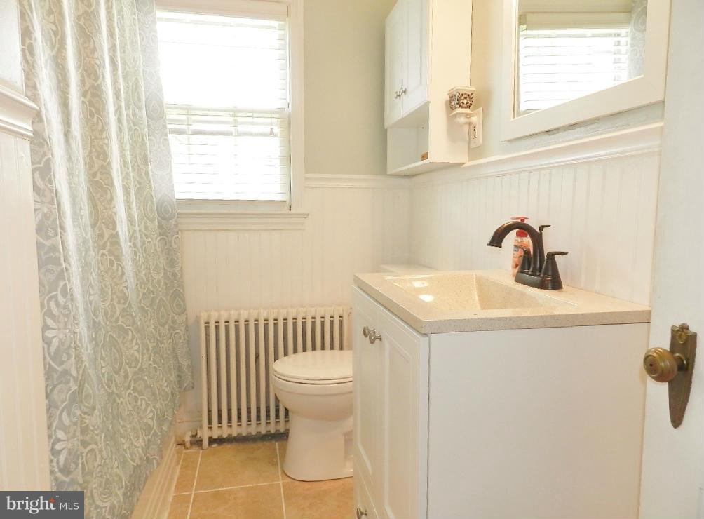 25710 Ridge Road Damascus, MD 20872 - Photo 22 of 30 Bath