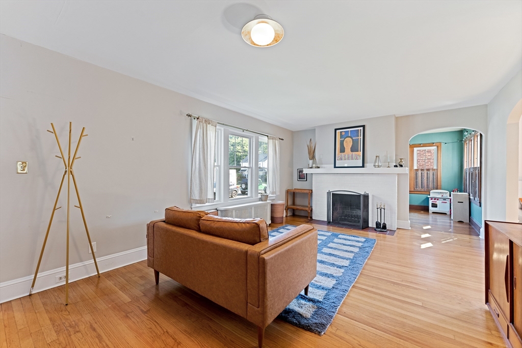 98 Pinehurst Road Holyoke, MA 01040 - Photo 13 of 34 Gallery Image 13