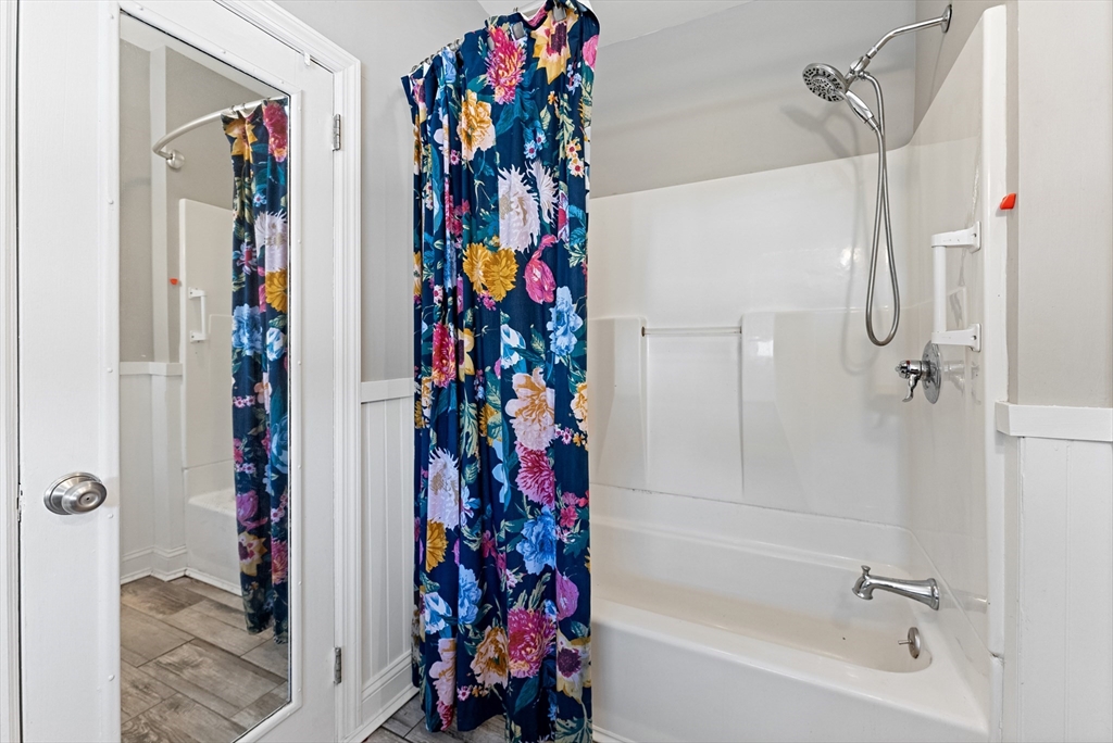 98 Pinehurst Road Holyoke, MA 01040 - Photo 26 of 34 Gallery Image 26