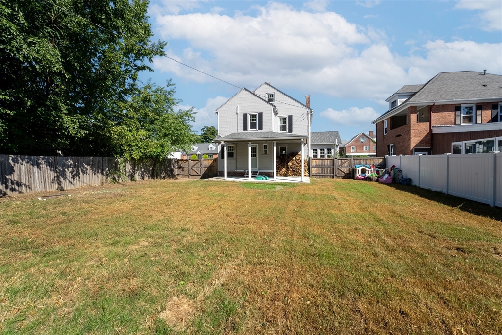 98 Pinehurst Road Holyoke, MA 01040 - Photo 30 of 34 Gallery Image 30