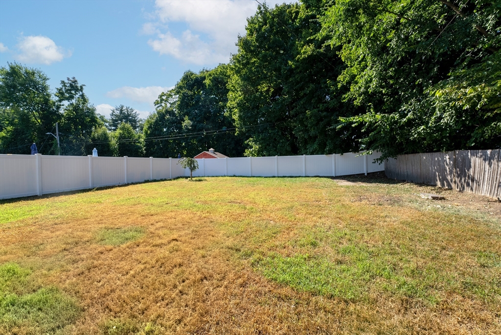 98 Pinehurst Road Holyoke, MA 01040 - Photo 31 of 34 Gallery Image 31