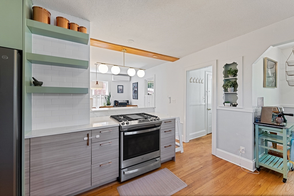 98 Pinehurst Road Holyoke, MA 01040 - Photo 8 of 34 Gallery Image 8
