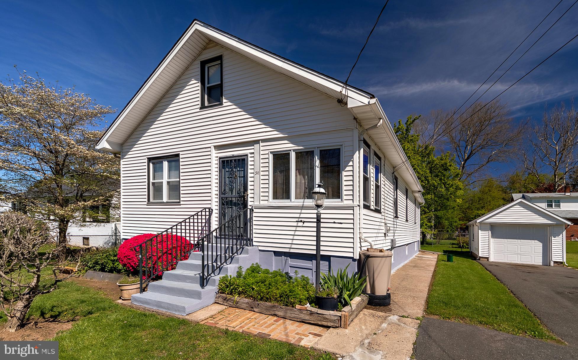 30 Crescent Avenue Ewing, NJ 08638 - Photo 1 of 27 Front