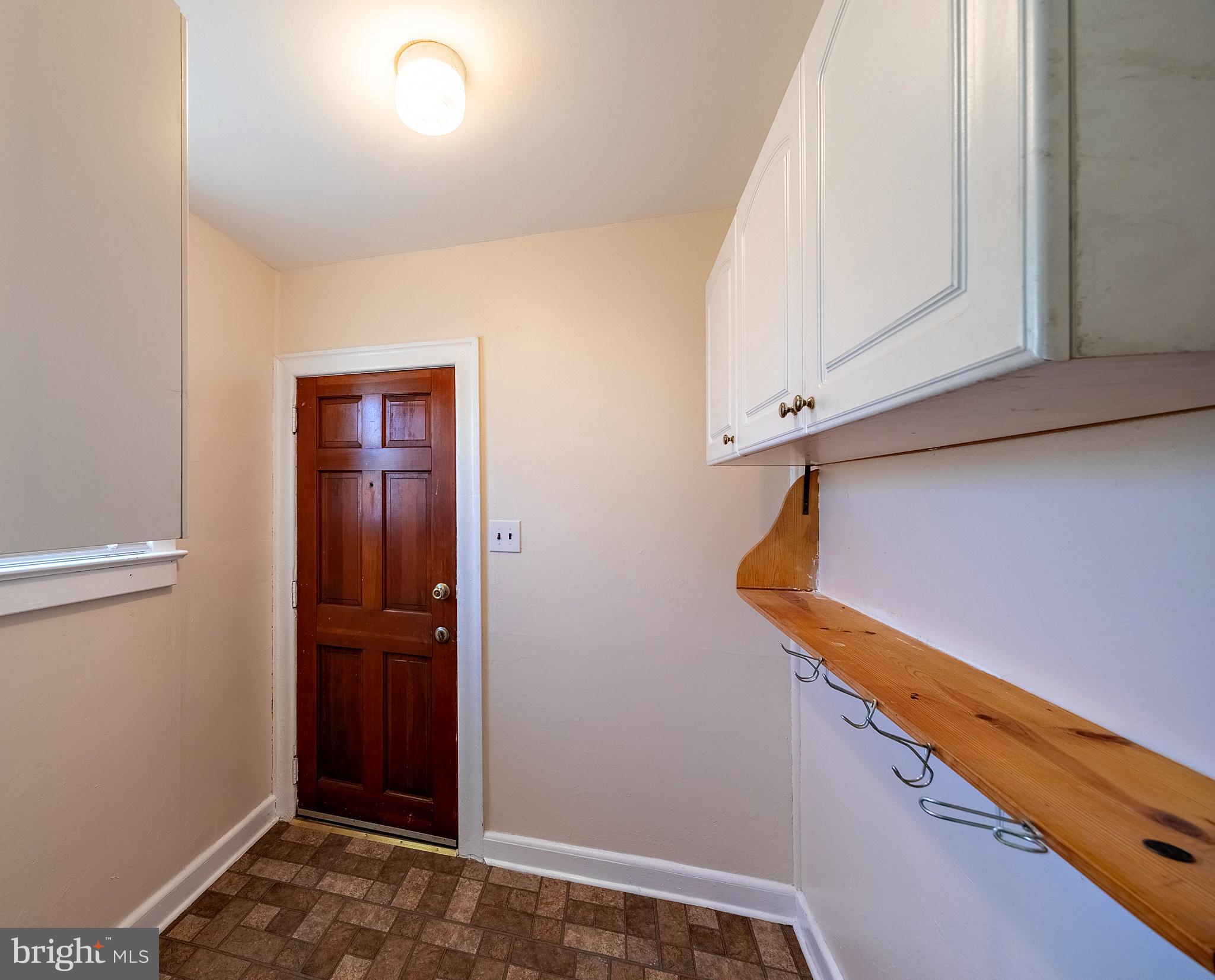 30 Crescent Avenue Ewing, NJ 08638 - Photo 18 of 27 Mudroom