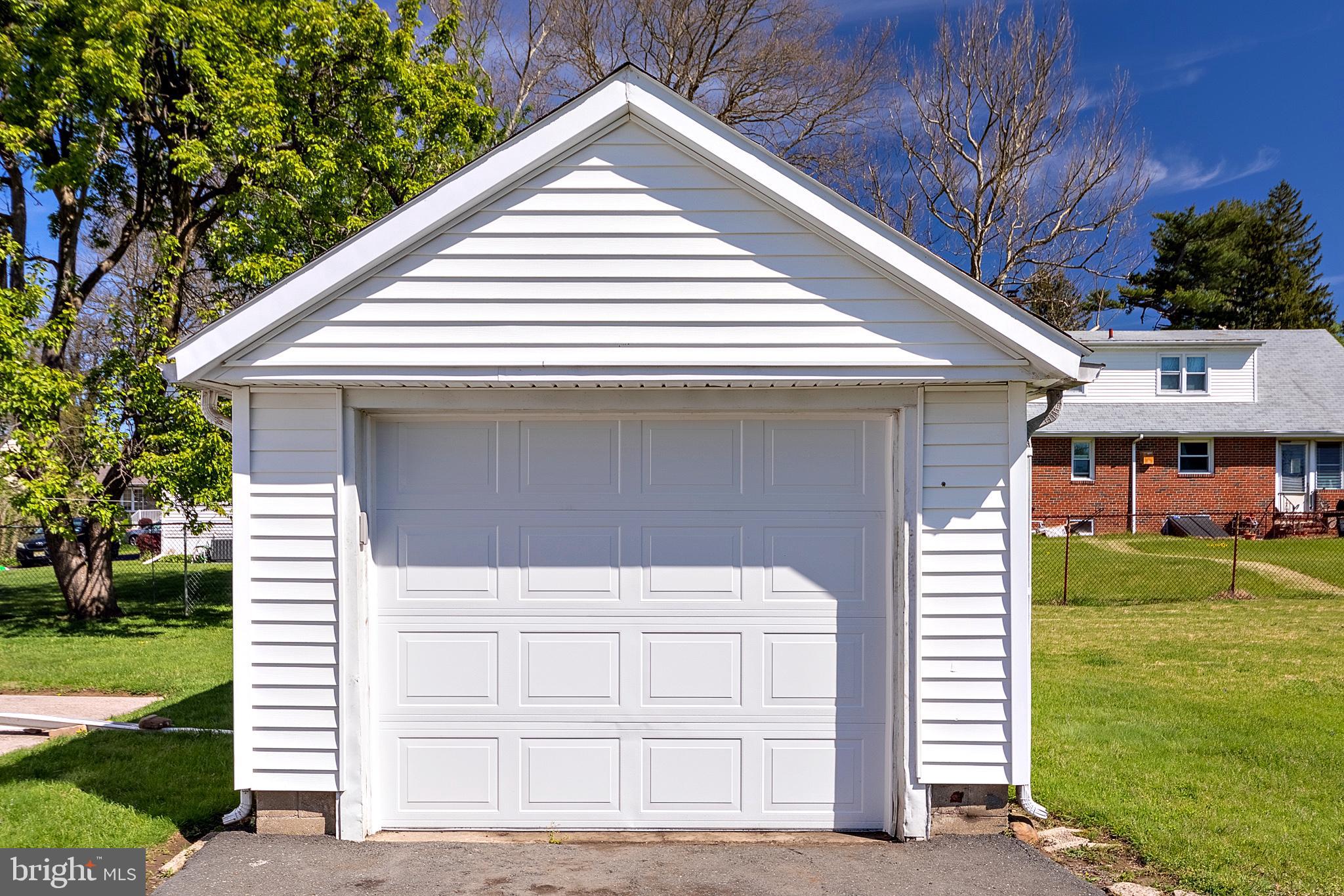 30 Crescent Avenue Ewing, NJ 08638 - Photo 25 of 27 Garage