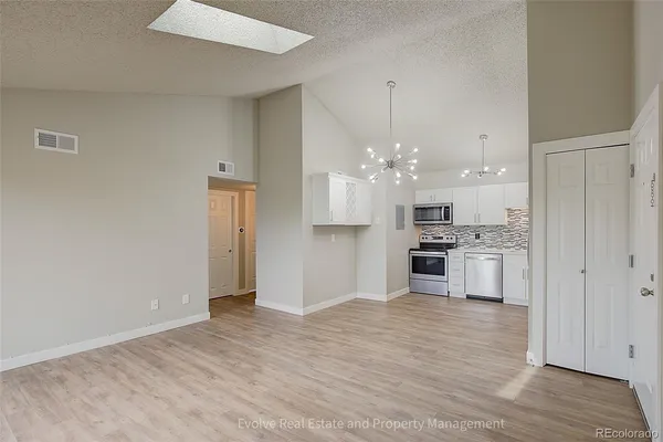 $1,699 | 2575 South Syracuse Way, Unit J301, Denver, CO 80231