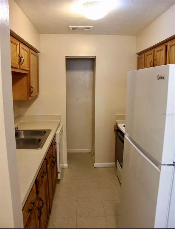 7011 Southwest 17th Place Gainesville, FL 32607 - Photo 4 of 14