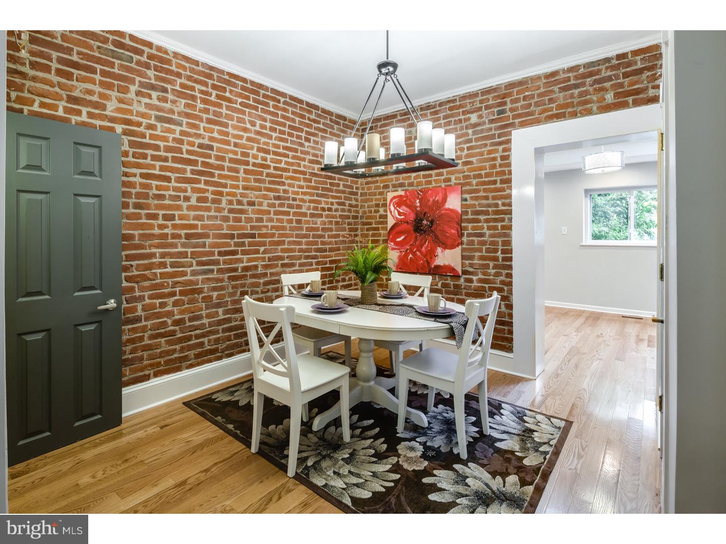 425 Roxborough Avenue Philadelphia, PA 19128 - Photo 11 of 25 Dining Room