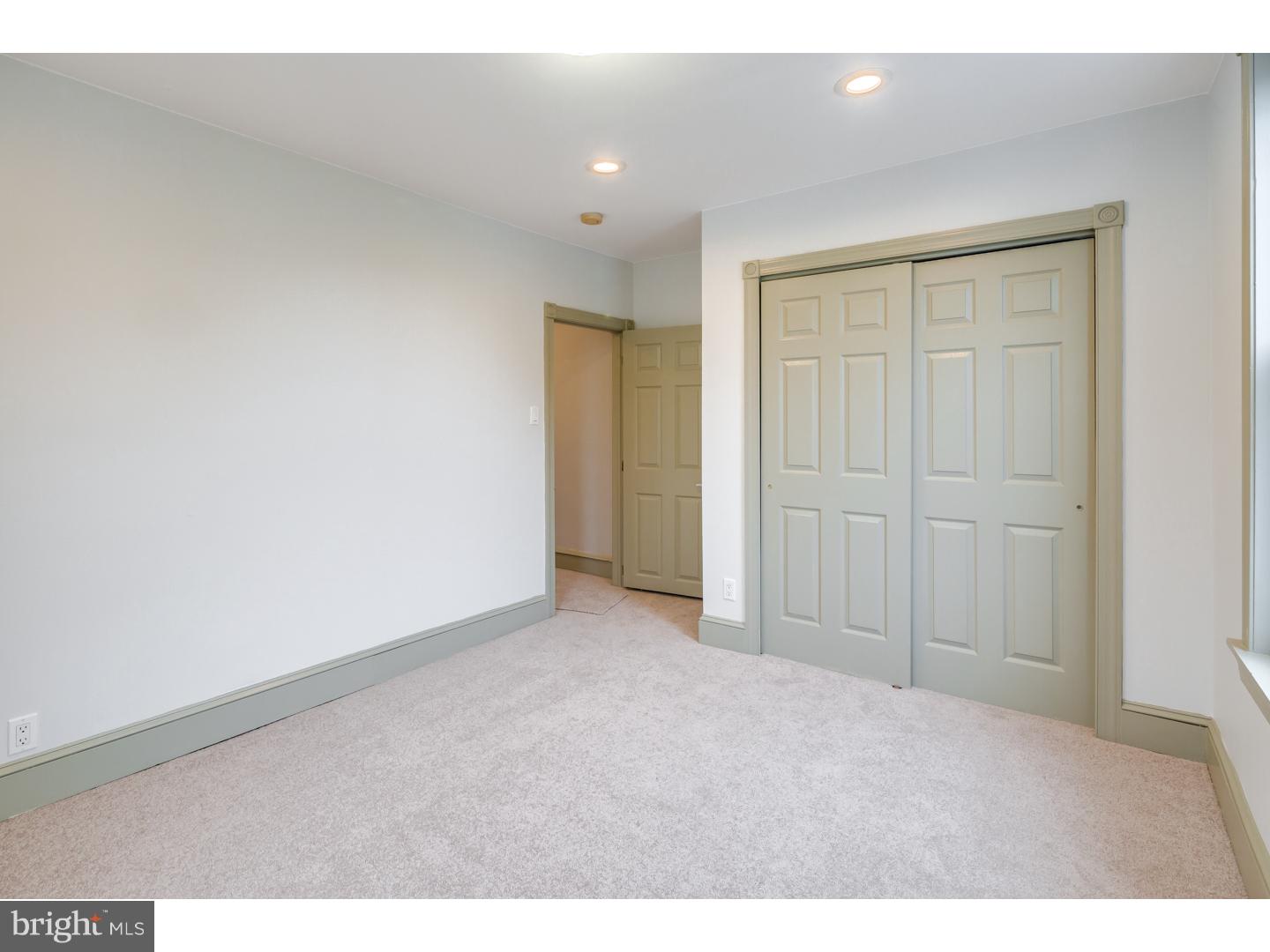 425 Roxborough Avenue Philadelphia, PA 19128 - Photo 14 of 25 Bedroom - Main