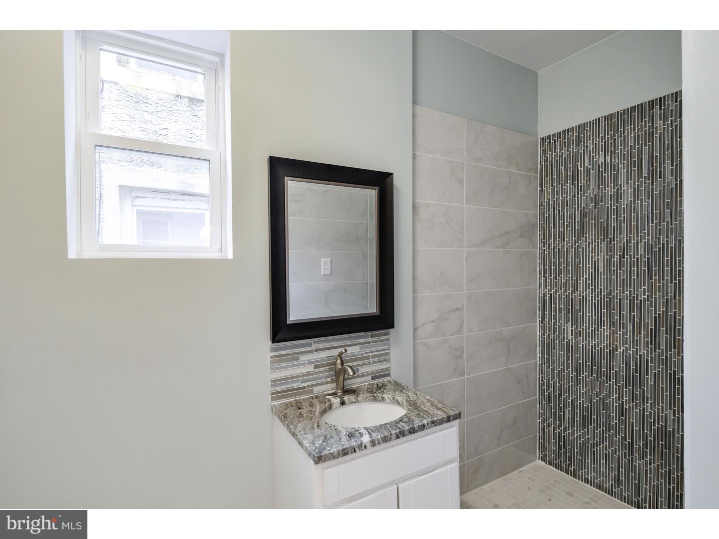 425 Roxborough Avenue Philadelphia, PA 19128 - Photo 10 of 25 Bathroom